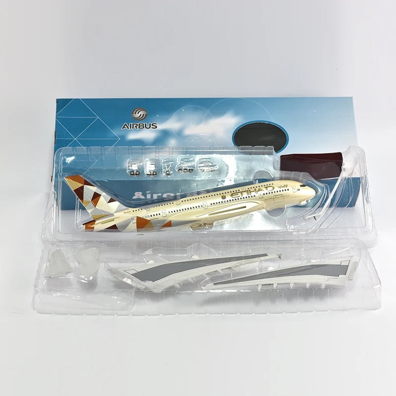Etihad Airbus A380 47cm 1/160 LED & Non LED Model Plane