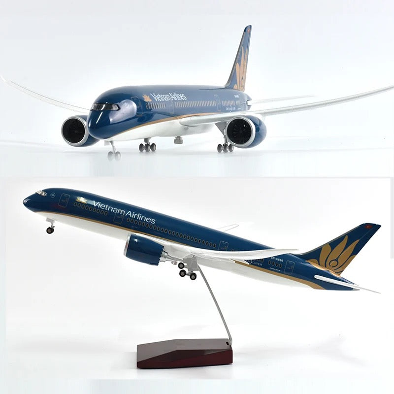 Vietnam Airlines Boeing 787 47cm 1/160 LED & Non LED Model Plane