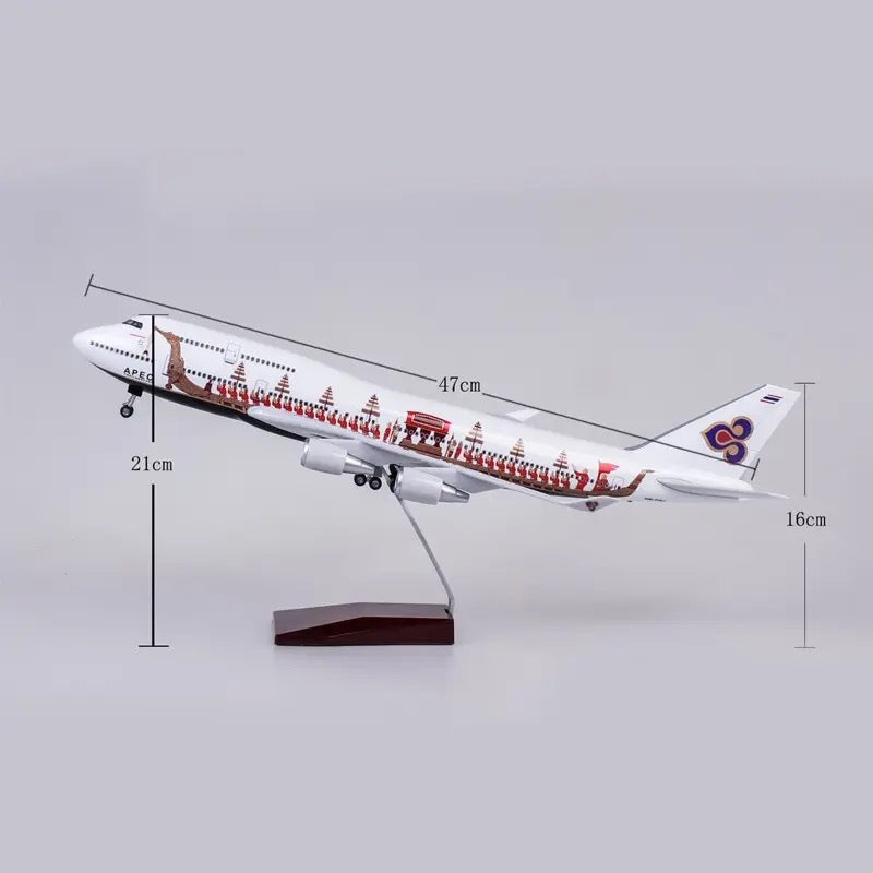 Thai Airways Boeing 747-400 Royal Bargue Livery 47cm 1/160 LED & Non LED Model Plane