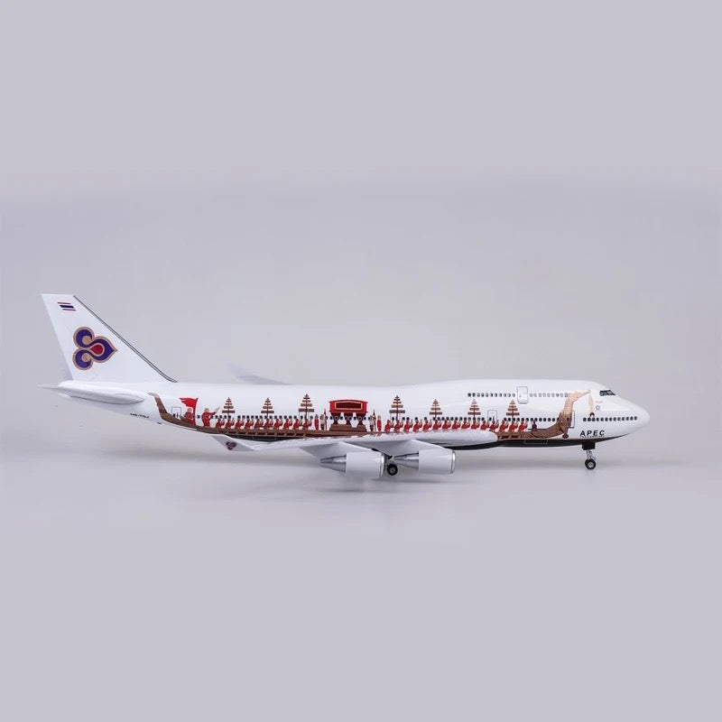 Thai Airways Boeing 747-400 Royal Bargue Livery 47cm 1/160 LED & Non LED Model Plane