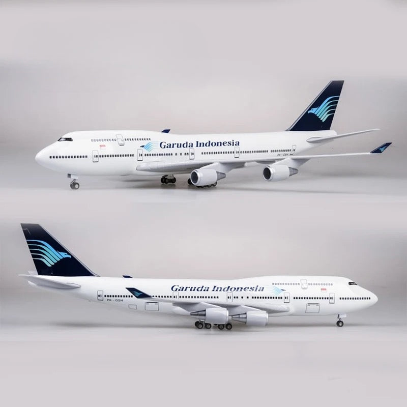 Garuda Airlines Boeing 747-400 47cm 1/160 LED & Non LED Model Plane