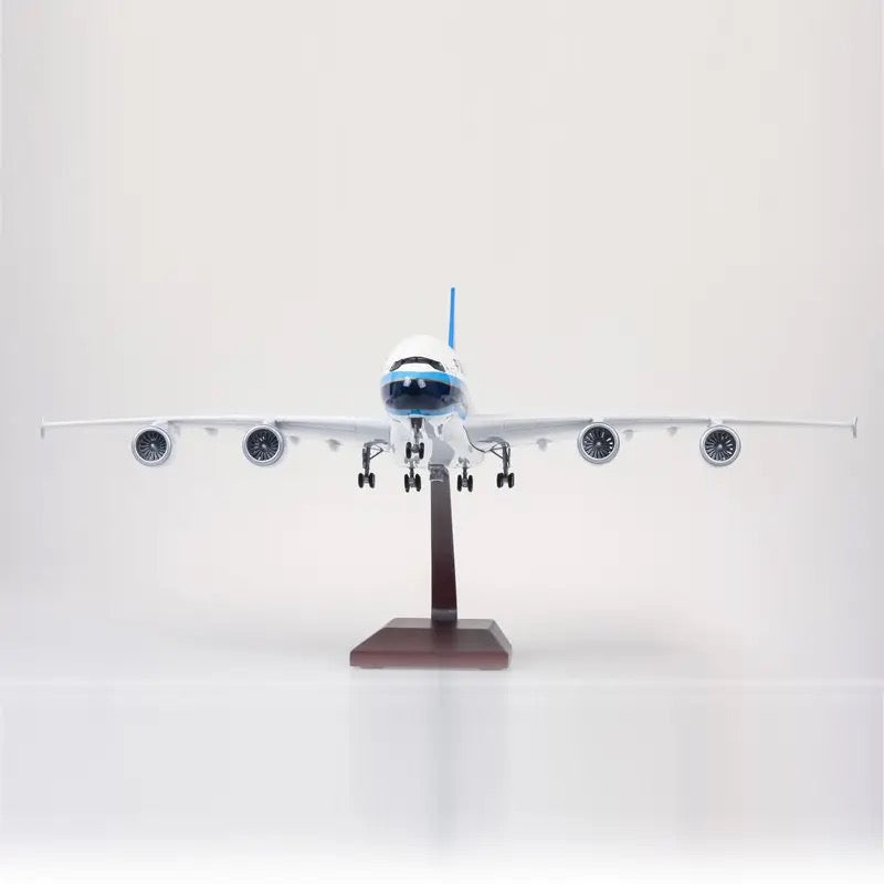 China Southern Airbus A380 47cm 1/160 LED & Non LED Model Plane