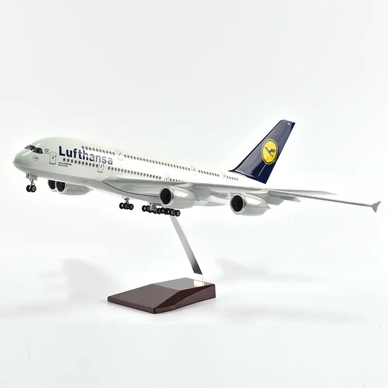 Lufthansa Airbus A380 47cm 1/160 LED & Non LED Model Plane