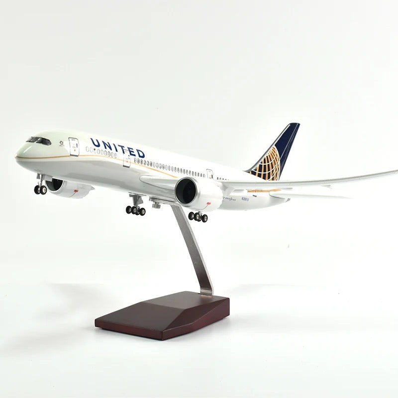 United Airlines Boeing 787-9 47cm 1/160 LED & Non LED Model Plane
