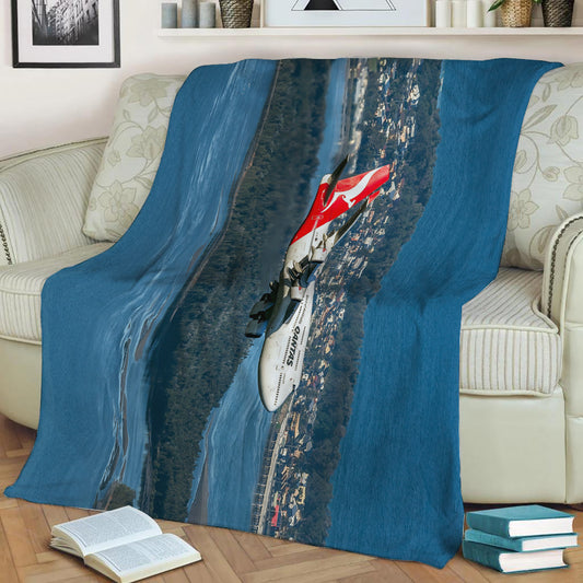 Qantas VH-OEJ 747-400 Fleece Throw Blanket