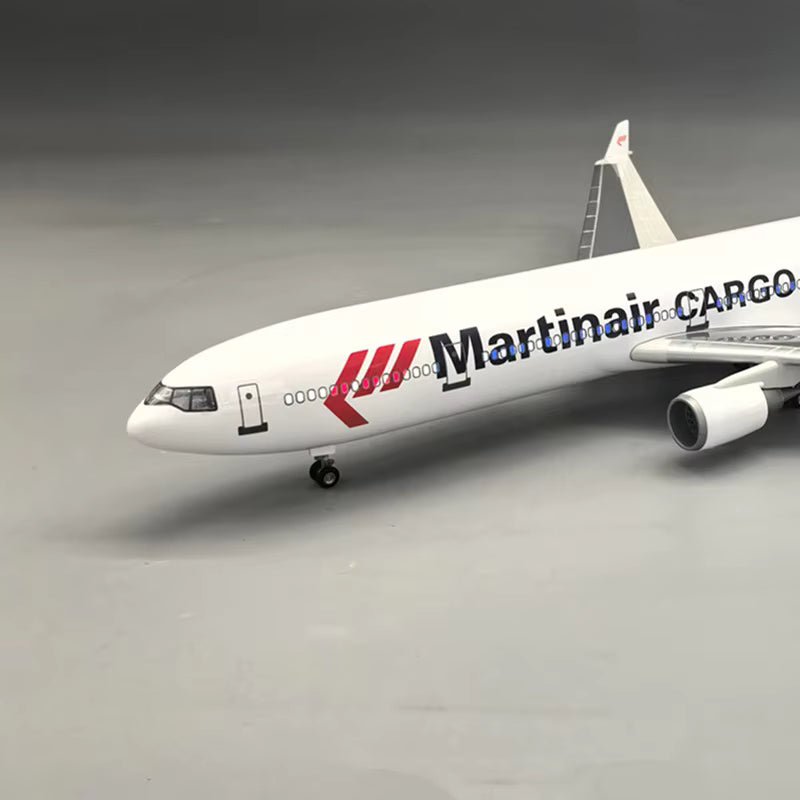 Martinair McDonnell Douglas MD-11 Freighter 47cm 1/160 Model Plane