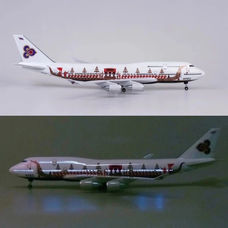 Thai Airways Boeing 747-400 Royal Bargue Livery 47cm 1/160 LED & Non LED Model Plane
