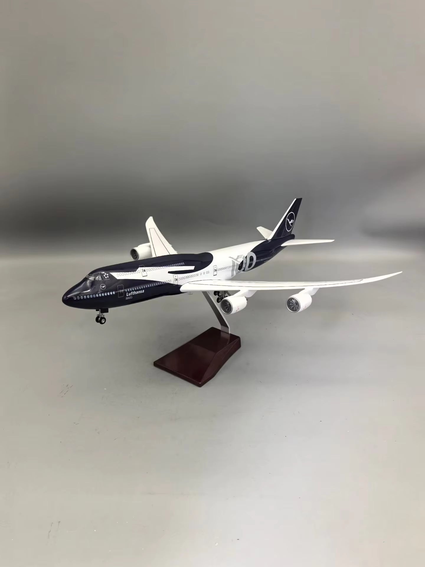 Lufthansa Boeing 747-400 80 Years Livery 47cm 1/160 LED & Non LED Model Plane